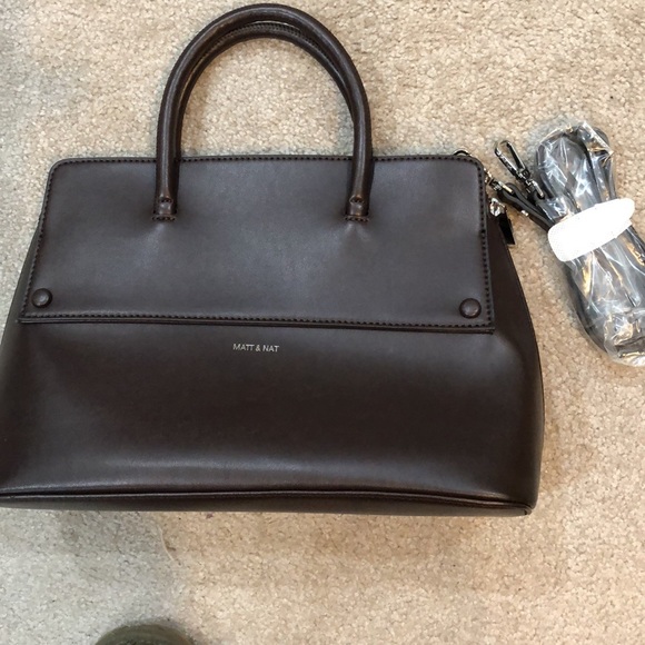 Matt & Nat Handbags - Matt&Nat Silva satchel. Brown. Vegan. Zip close. Int zip pocket& open pocket